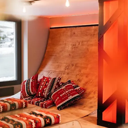 Alaia Hostel