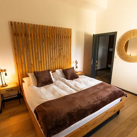 Alaia Hostel *
