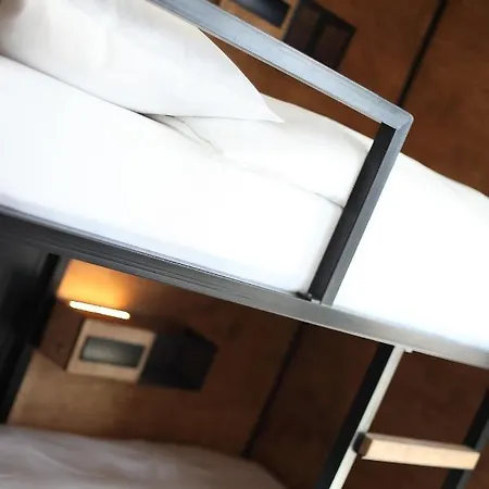 Alaia * 克莱恩 蒙塔纳